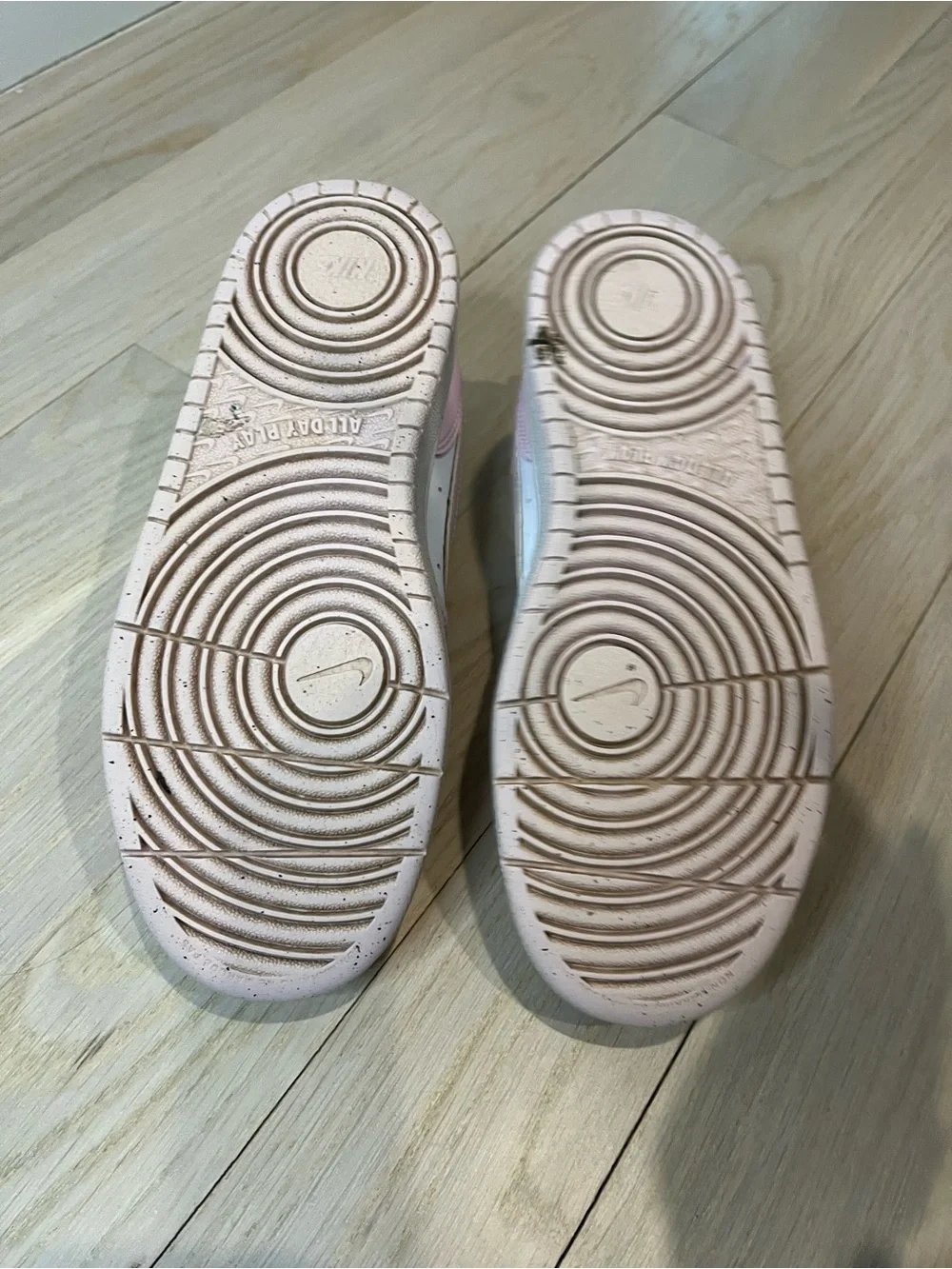 Nike classic kids